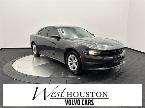 Used 2019 Dodge Charger SXT image 1