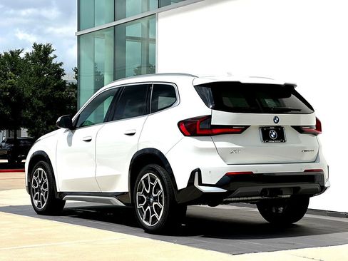 New 2026 BMW X1 xDrive28i w/ Technology Package AWD/4WD image 7