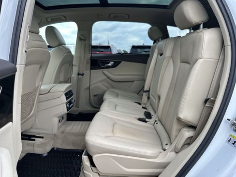 Used 2018 Audi Q7 3.0T Prestige w/ Prestige Package AWD/4WD image 26