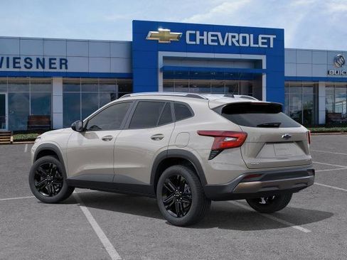 New 2026 Chevrolet Trax ACTIV FWD image 3