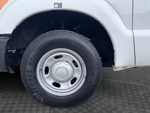 Used 2013 Ford F250 XL RWD image 14