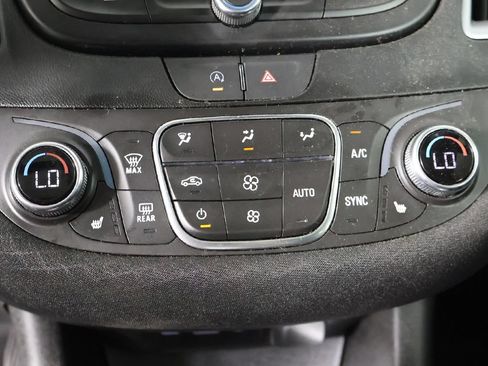 Used 2024 Chevrolet Malibu LT FWD image 43