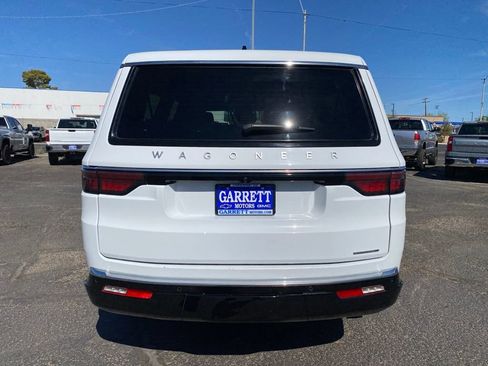 Used 2024 Jeep Wagoneer L Series II RWD image 29