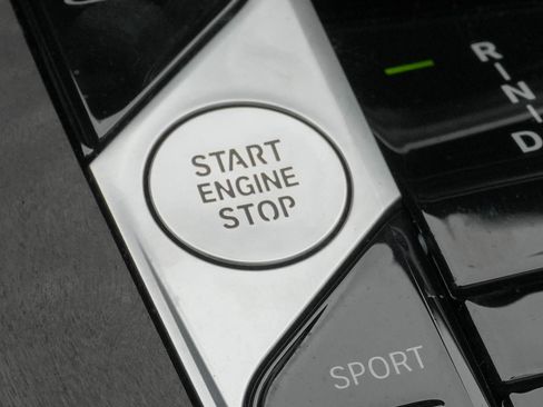 Certified 2024 BMW X5 sDrive40i w/ Premium Package image 32