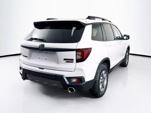 Used 2023 Honda Passport TrailSport image 5