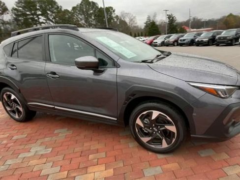 Used 2025 Subaru Crosstrek 2.5i Limited image 3