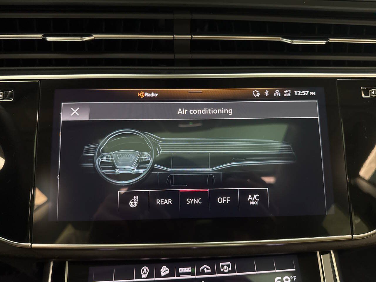 Used 2023 Audi Q8 Premium w/ Convenience Package AWD/4WD image 16