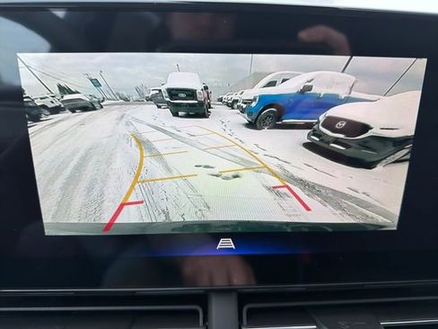 New 2026 Chevrolet Trax LT w/ Sunroof Package image 15