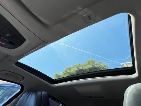 Used 2011 BMW 550i Sedan RWD image 15