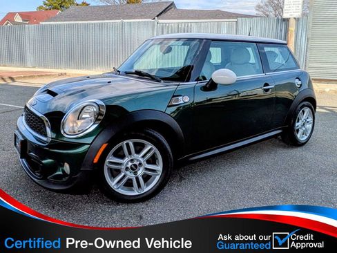 Used 2013 MINI Cooper S image 1