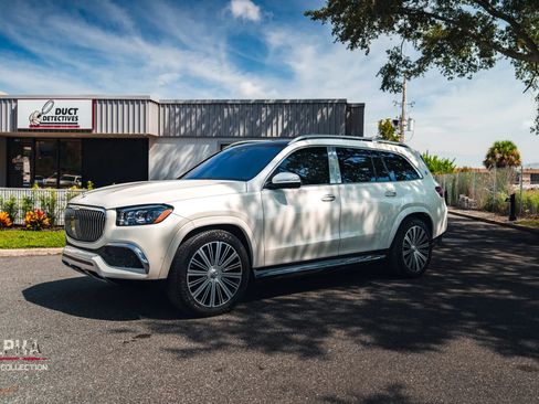 Used 2021 Mercedes-Benz Maybach GLS 600 4MATIC image 1