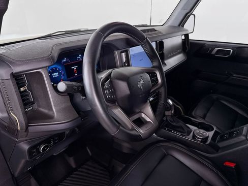 Used 2025 Ford Bronco Badlands AWD/4WD image 10