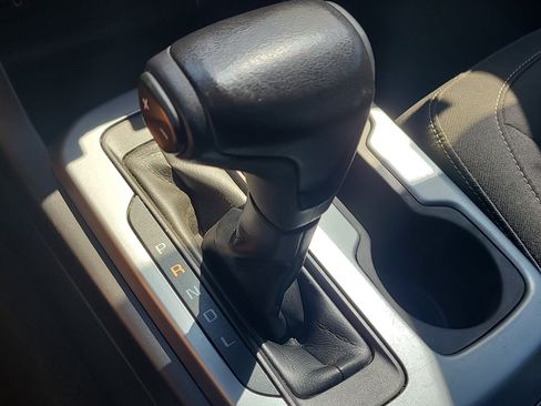 Used 2020 Chevrolet Colorado LT w/ LT Convenience Package image 27