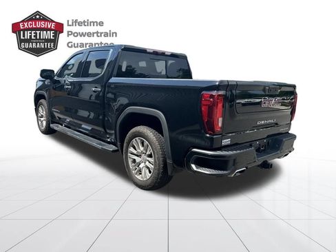 Used 2023 GMC Sierra 1500 Denali w/ Technology Package AWD/4WD image 3