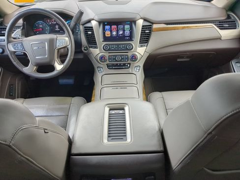 Used 2017 GMC Yukon Denali w/ Enhanced Security Package AWD/4WD image 13