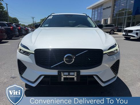 Used 2023 Volvo XC60 B5 Plus w/ Protection Package Premier AWD/4WD image 3