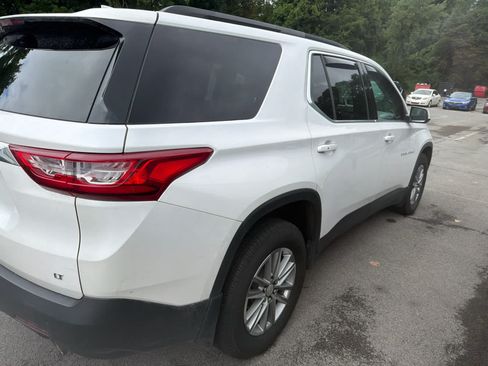 Used 2021 Chevrolet Traverse LT AWD/4WD image 8