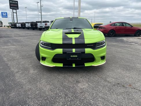 Used 2023 Dodge Charger GT RWD image 3