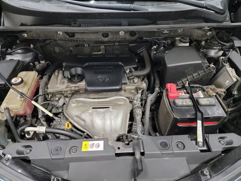 Used 2018 Toyota RAV4 Limited image 14