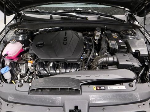 Used 2025 Kia K5 LXS FWD image 16