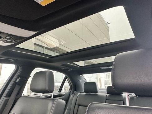 Used 2014 Mercedes-Benz E 350 4MATIC Sedan image 10