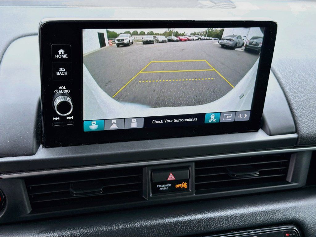 Used 2025 Honda Pilot EX-L image 15