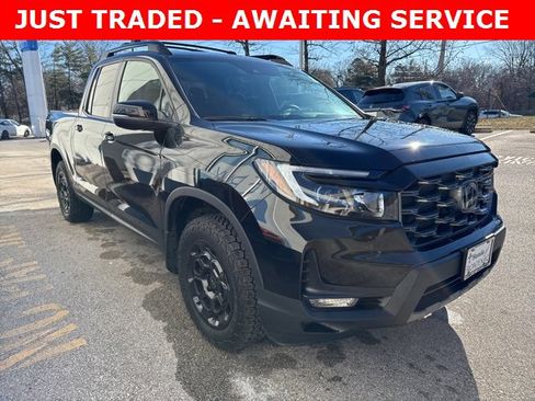 Used 2025 Honda Ridgeline TrailSport+ image 3