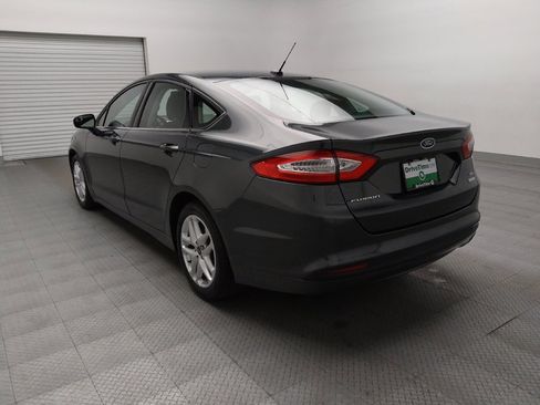 Used 2015 Ford Fusion SE image 5