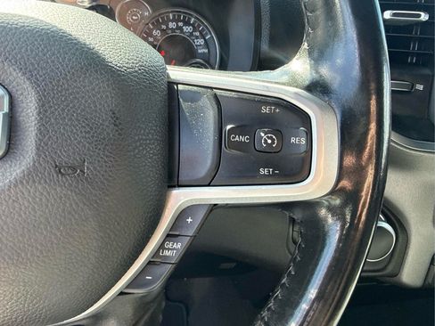 Used 2024 RAM 1500 Big Horn AWD/4WD image 30