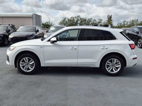 Certified 2023 Audi Q5 2.0T Premium w/ Convenience Package image 3