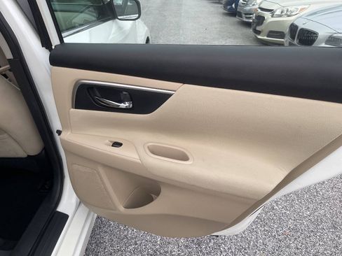 Used 2015 Nissan Altima 2.5 S w/ Sport Value Package FWD image 24