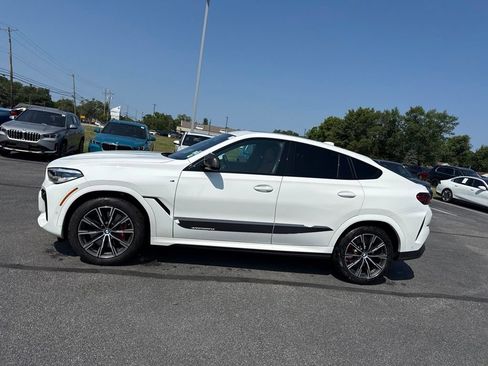 Used 2022 BMW X6 M50i w/ Premium Package AWD/4WD image 4