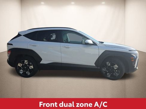 Used 2025 Hyundai Kona SEL image 8