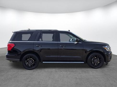 Used 2023 Ford Expedition XLT AWD/4WD image 3