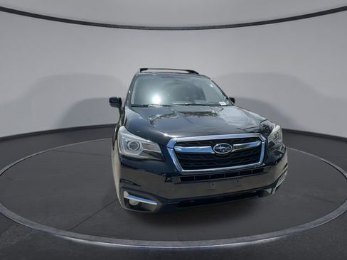 Used 2018 Subaru Forester 2.5i Touring w/ Popular Package #3B AWD/4WD image 2