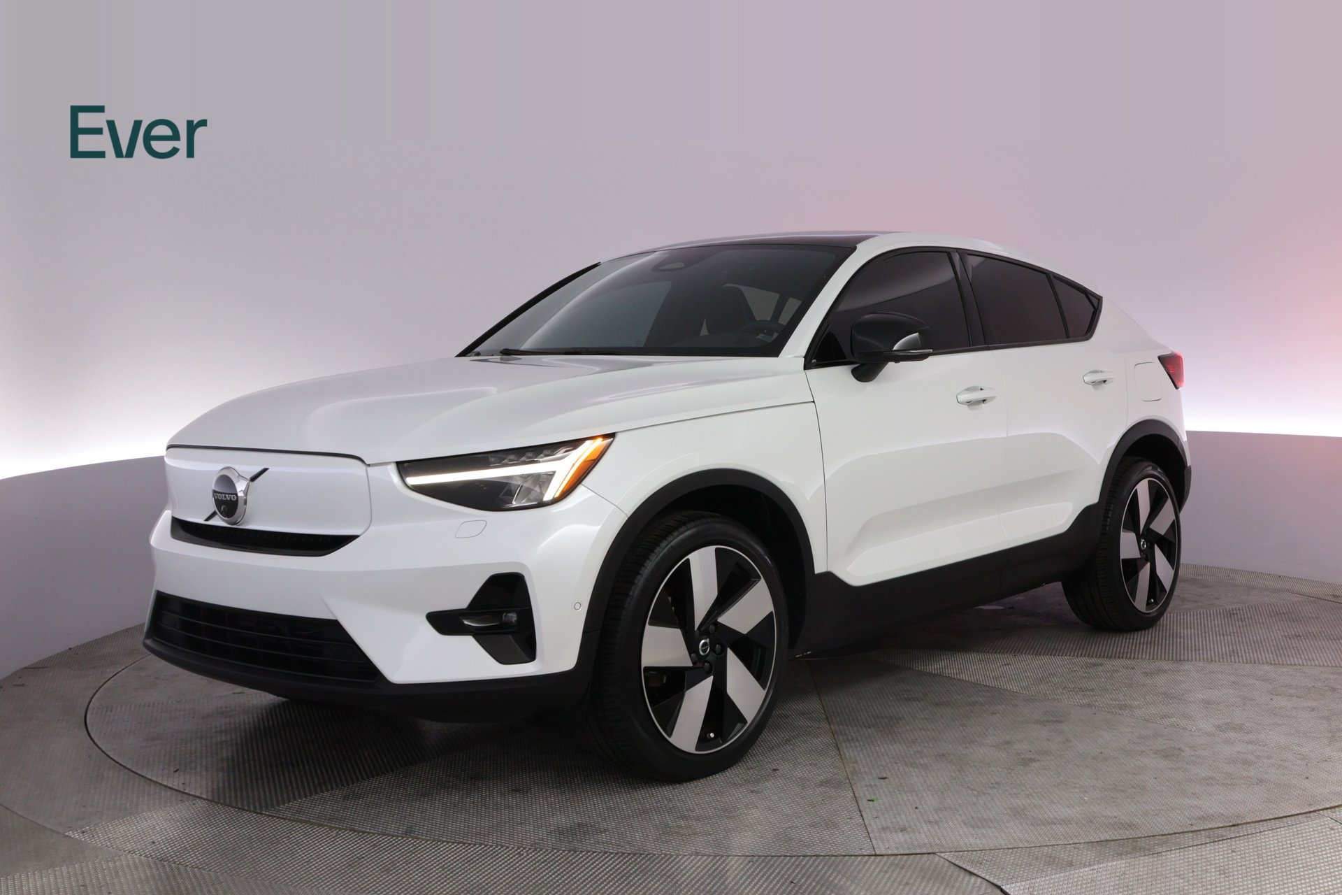 Used 2023 Volvo C40 P8 Recharge Ultimate AWD/4WD image 2