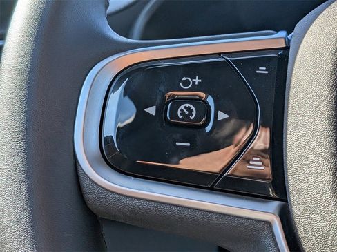 New 2026 Volvo XC90 B6 Plus w/ Protection Package Premier image 32