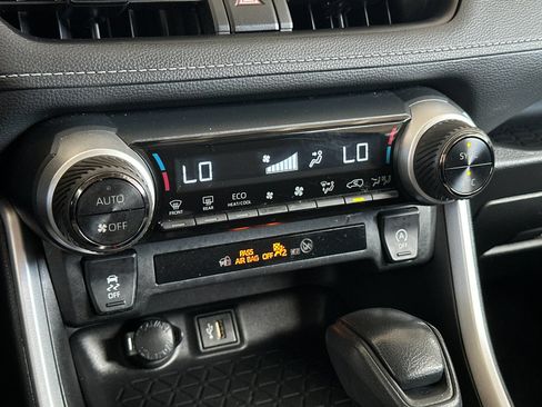 Used 2024 Toyota RAV4 XLE FWD image 18