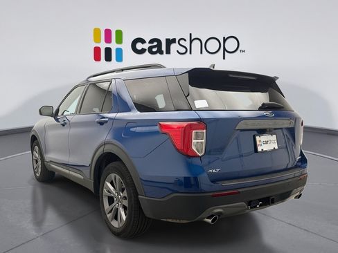 Used 2023 Ford Explorer XLT w/ Equipment Group 202A AWD/4WD image 3