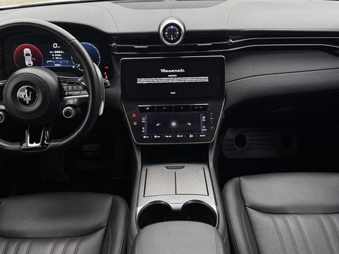 Used 2023 Maserati Grecale GT AWD/4WD image 40