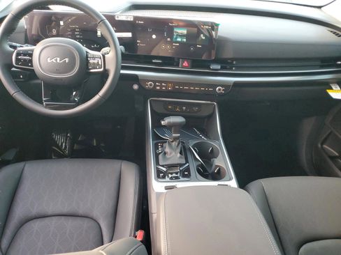 New 2026 Kia Carnival SX w/ SX Dark Edition Package image 23