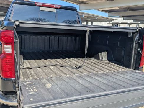 Used 2025 Chevrolet Silverado 1500 LT w/ Safety Package image 54