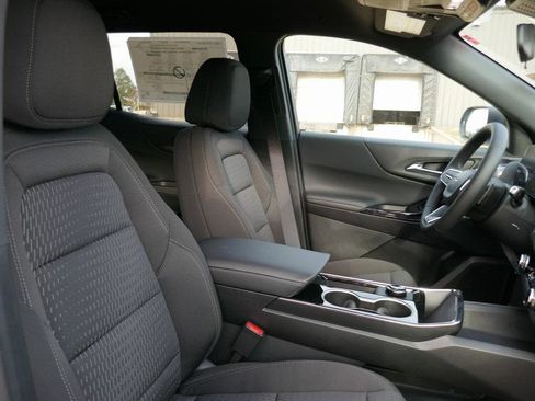 New 2026 Chevrolet Equinox LT w/ Midnight Edition image 9