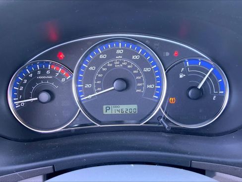 Used 2010 Subaru Forester 2.5X Premium image 24