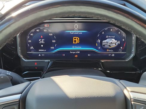 Used 2024 Chevrolet Silverado 1500 RST w/ Z71 Off-Road Package image 25