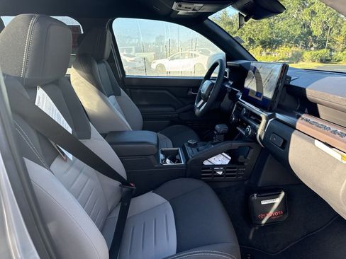 New 2024 Toyota Tacoma 2WD Double Cab image 31