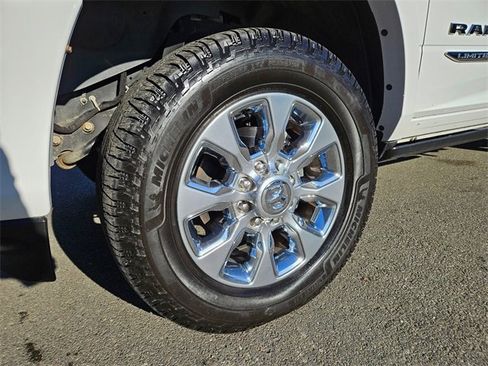 Used 2020 RAM 2500 Limited w/ Body Color Bumper Group image 9