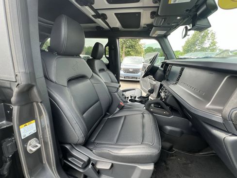 New 2025 Ford Bronco Badlands w/ Sasquatch Package AWD/4WD image 34