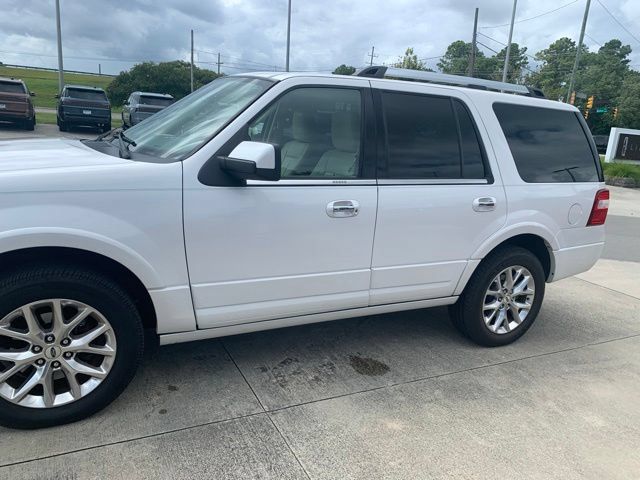 Used 2015 Ford Expedition Limited w/ Equipment Group 301A RWD image 3