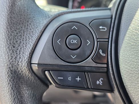 Used 2024 Toyota RAV4 XLE FWD image 24